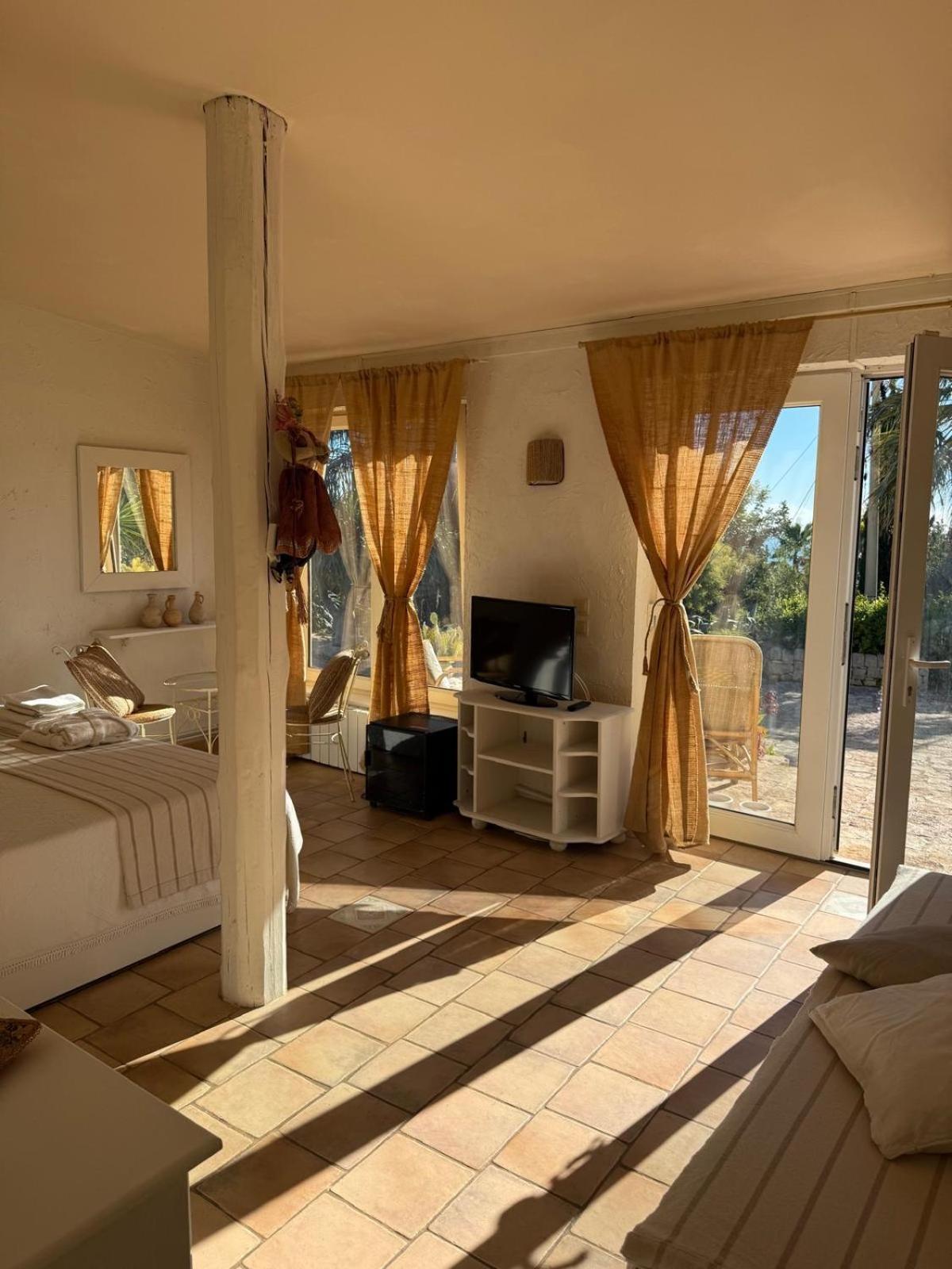 Poggio Bellavista Bed & Breakfast Sampieri Exterior photo