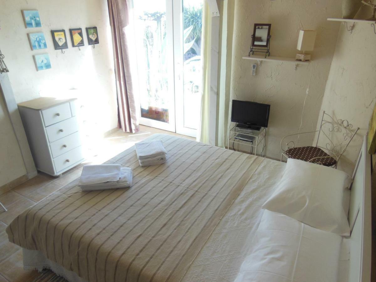 Poggio Bellavista Bed & Breakfast Sampieri Exterior photo